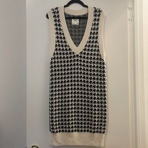 Abercrombie Houndstooth Sweater Dress